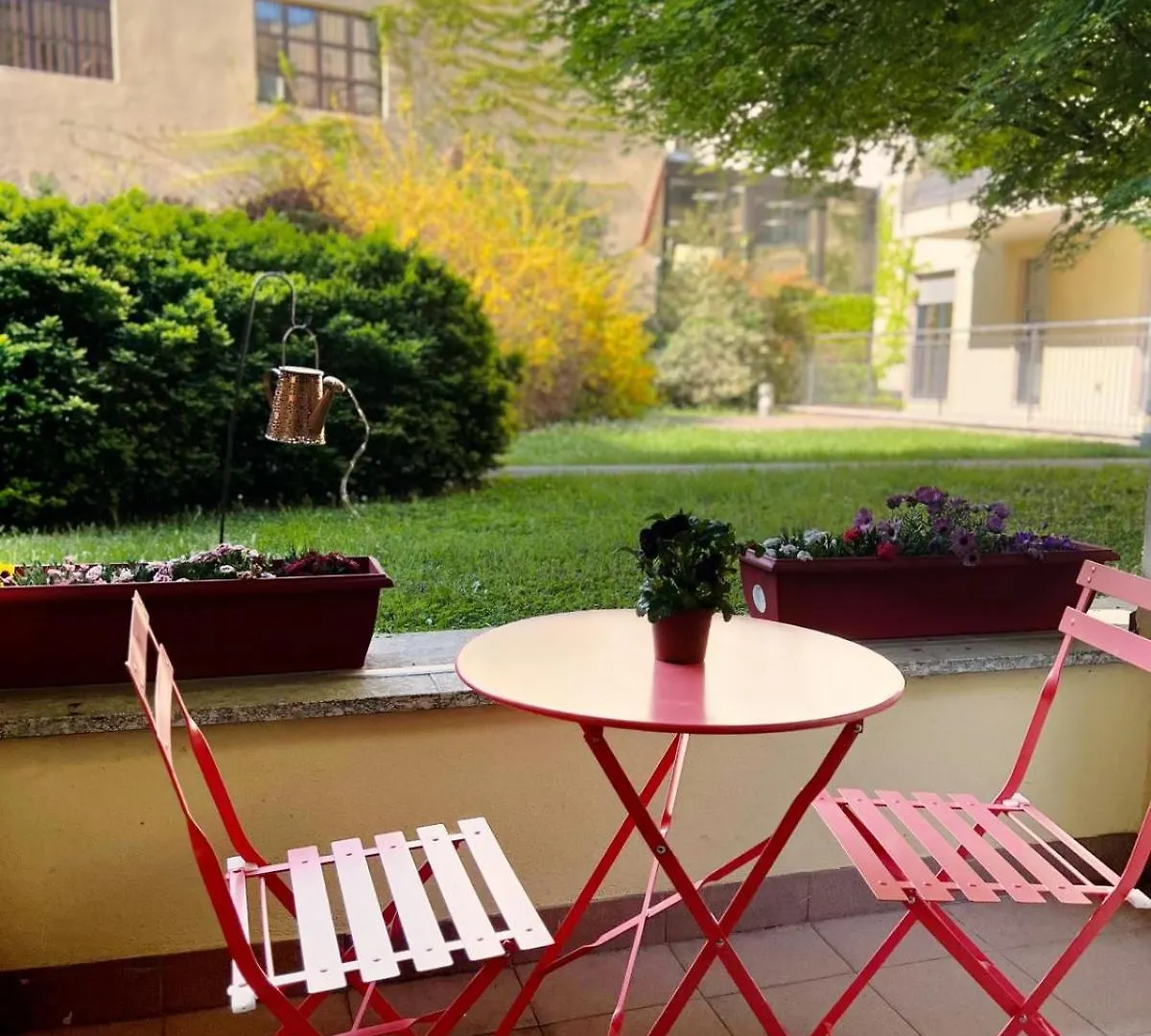 Laura S Garden - Romantic Place And Private Parking Milan 0*,  Italy
